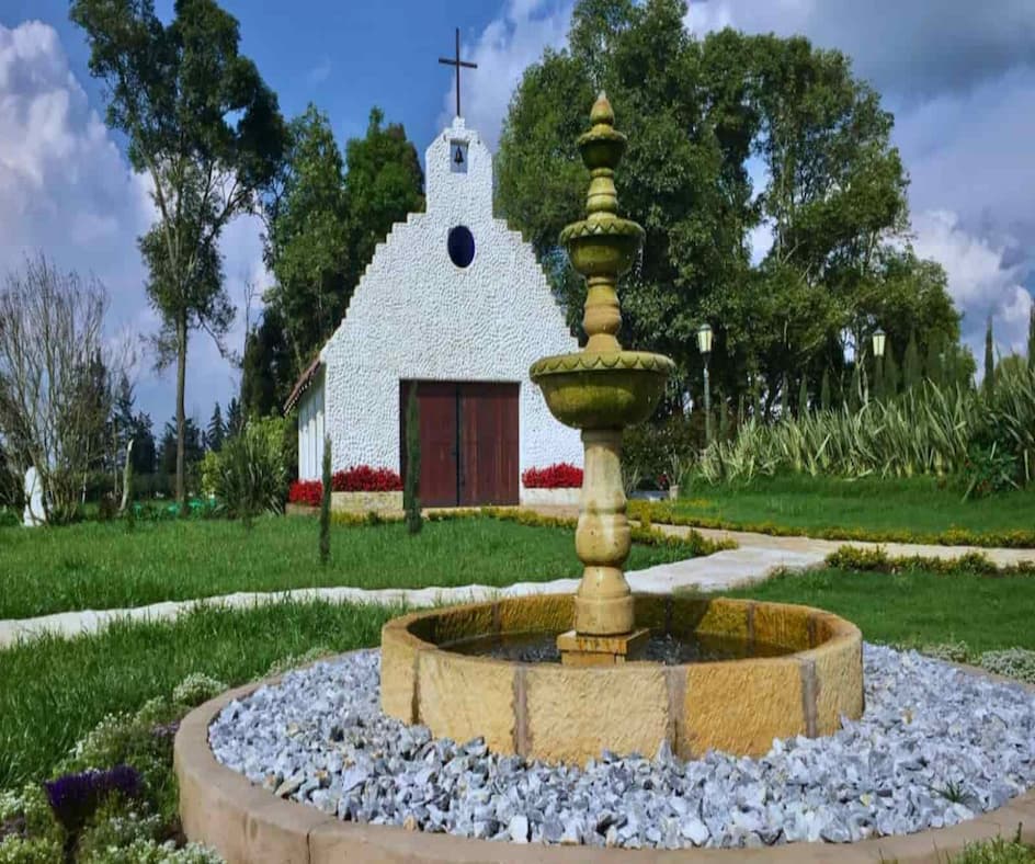 iglesia , capilla para bodas el rosal